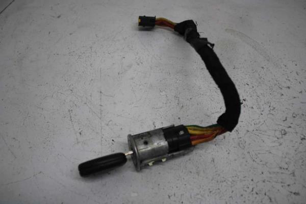 CONTACTEUR RENAULT - Vue 1